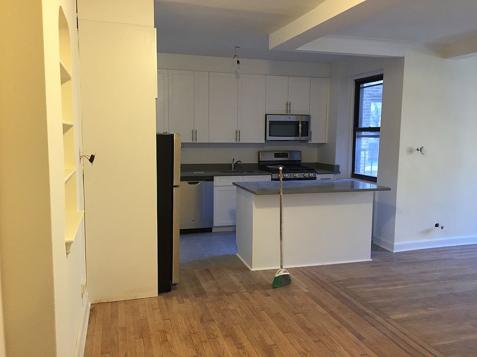 1st image of 4325 43rd St APT 005C