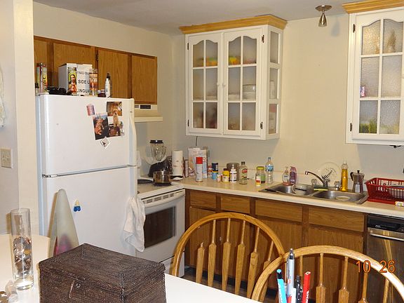 4th image of 1128 Cedar St APT 1B