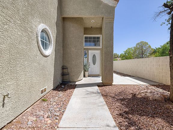 4th image of 9200 Vosburgh Dr