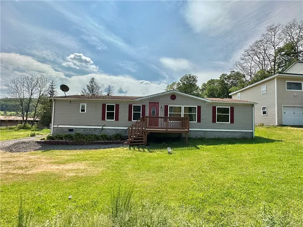 9 North St, Whitney Pt, NY 13862