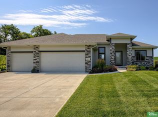 12619 Slayton St, Omaha, NE 68138