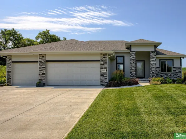 12619 Slayton St, Omaha, NE 68138