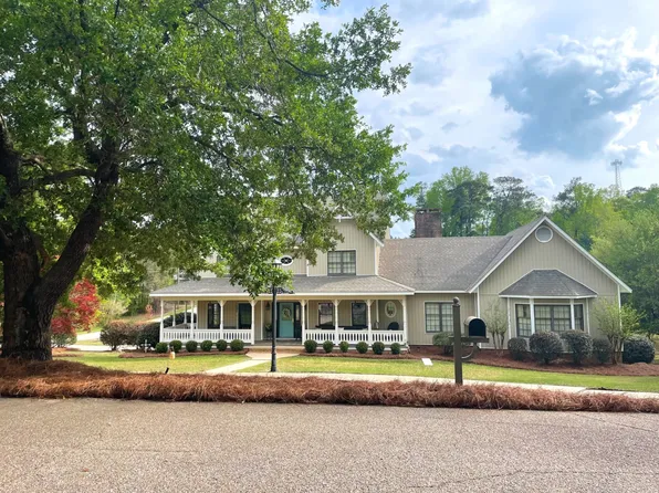 115 5th Ave, Grove Hill, AL 36451