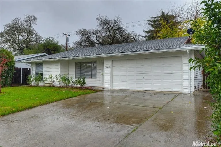 10852 Oakton Way photo 1