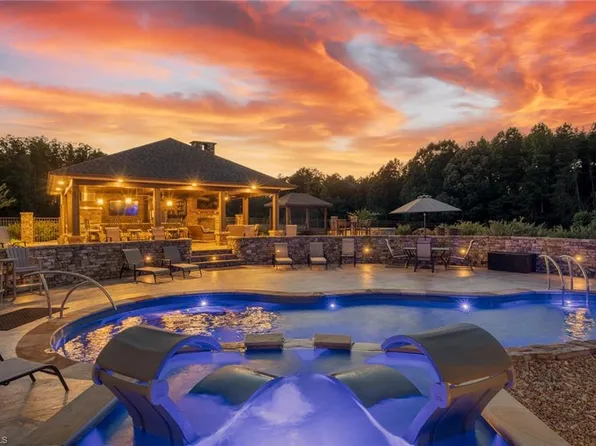 2837 Mill Hill Rd, East Bend, NC 27018