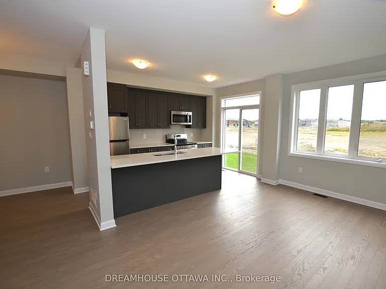 326 Gisborne Pl — Photo 7