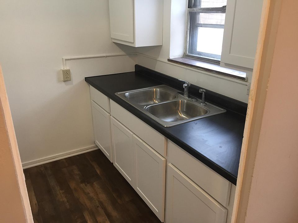 2nd image of 6447 Alexander Ave APT 3