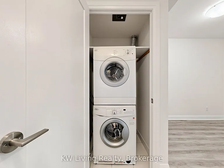 18 Graydon Hall Dr #312 — Photo 14
