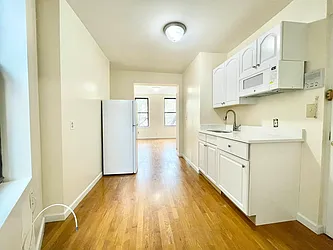 Rented by HOLTON REAL ESTATE INC.