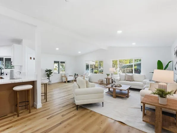 8975 Lawrence Welk Dr Space 446, Escondido, CA 92026