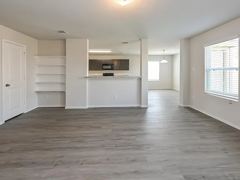 Briggs Dr — Photo 4