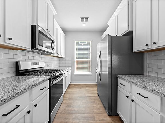 Fully loaded kitchen