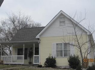 215 Old Troy Rd, Winfield, MO 63389