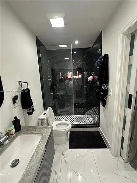 3 bed, 1180 sqft, $4,200 — Photo 4
