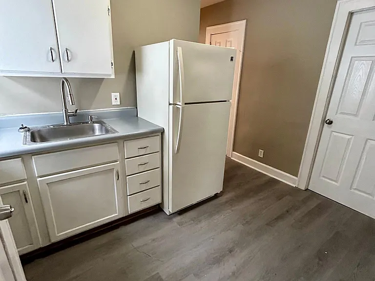 3541 Robson St #3541 — Photo 7
