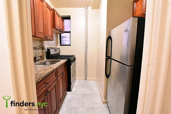 Rented by Clove Realty LLC | media 4