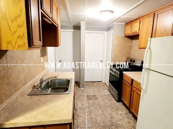 227 E Main St, Gardner, KS 66030, 227 E Main St, Gardner, KS 66030