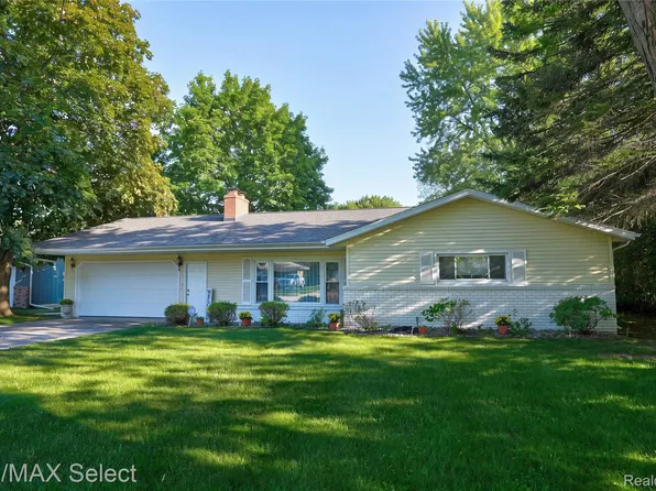 3825 Conklin Dr, Saginaw, MI 48603