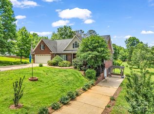 262 Woodridge Dr, Rutherfordton, NC 28139