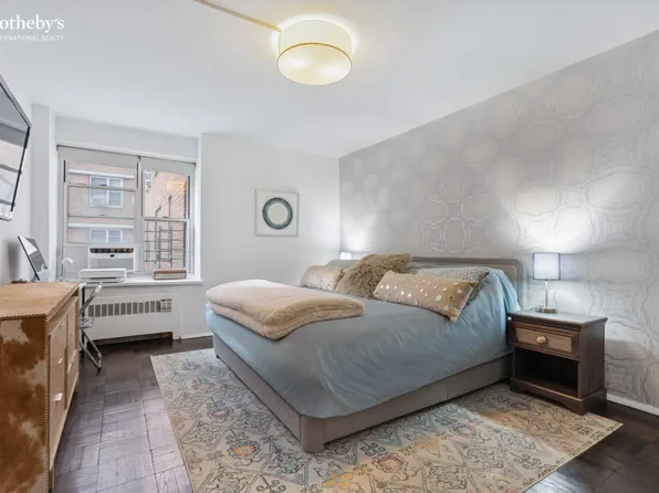 568 Grand Street image 8 of 10