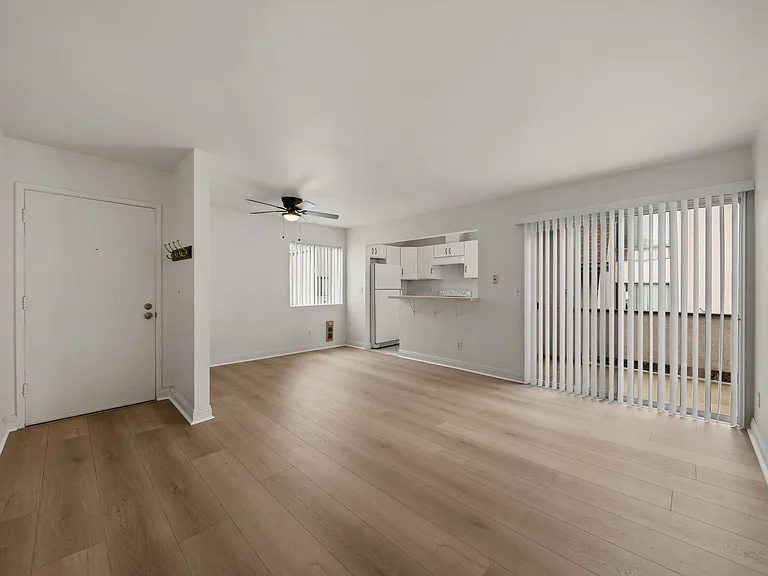 3266 Ashford St #K — Photo 1