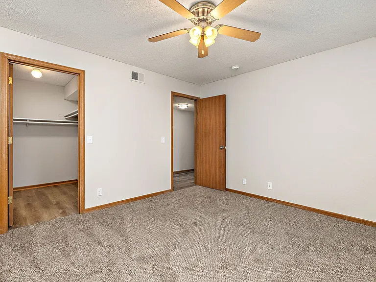 Oak Ridge Park Apartments — Photo 31