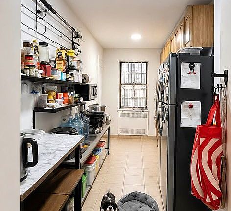 4th image of 8306 Vietor Ave APT 1O