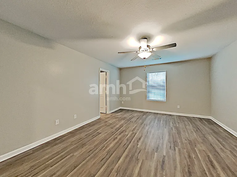 3395 Ridge Hill Pkwy — Photo 10