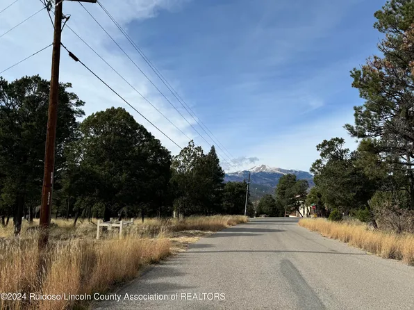 104 Merlyn Dr, Ruidoso, NM 88345