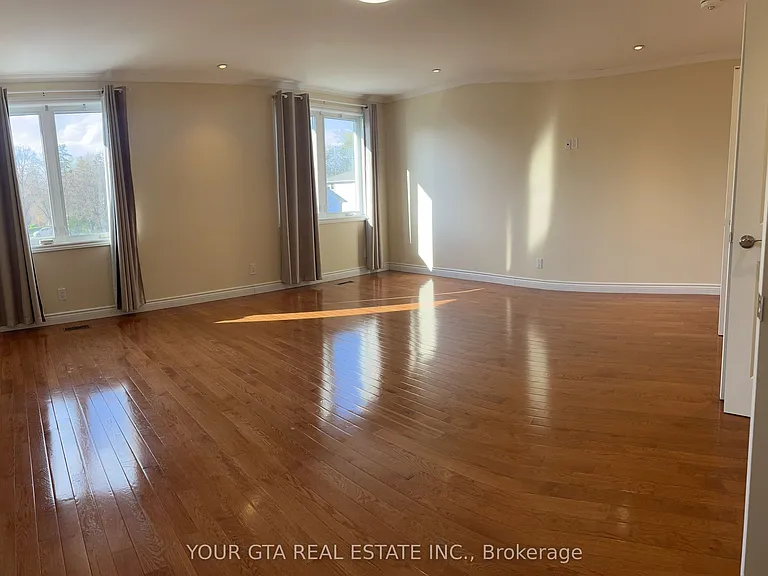 1166 McBride Ave #UPPER — Photo 43