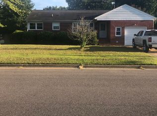 24 Bedford Ct, Hampton, VA 23664