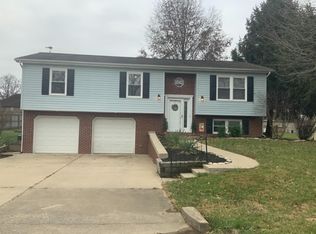 1042 Twelve Oaks Dr, Lawrenceburg, KY 40342