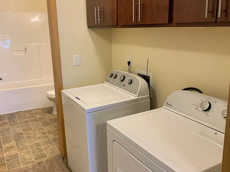 West Lake II Apartments — Photo 28