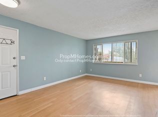 Charming Apartment Awaits in Tigard: Comfort and Convenience in One Package!, Portland, OR 97223