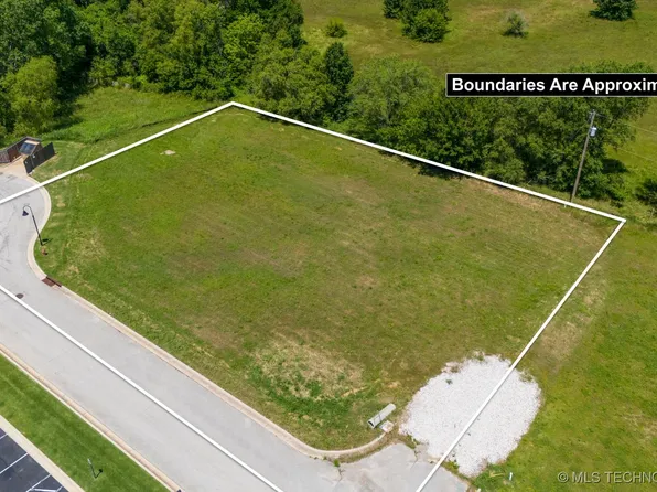 12805 E 101st Pl N, Owasso, OK 74055