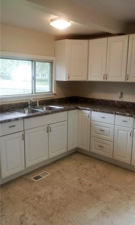 2nd image of 5907 Harvest Ln