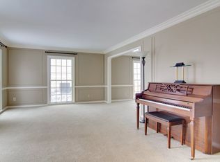 3383 Bancroft Rd, Akron, OH 44333