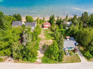 1864 Shore Ln, Wasaga Beach, ON L9Z1Z4