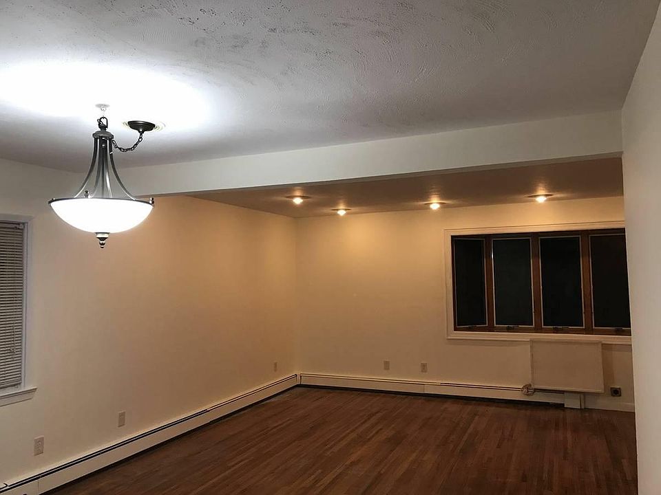 Large Sundrenched Seperate Living Room