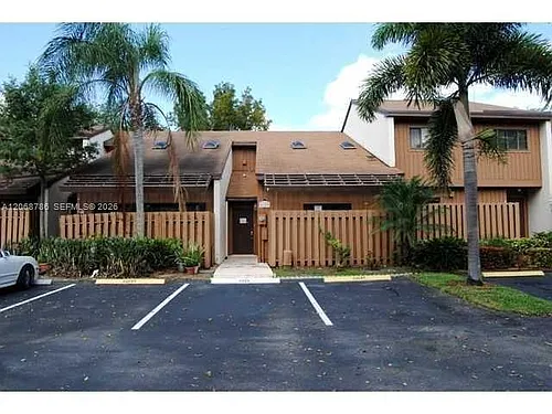 4157 SW 85th Ave #3 Photo 1