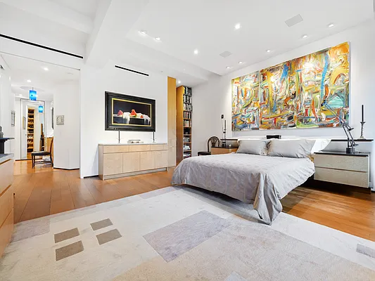 Sold by Compass | media 9