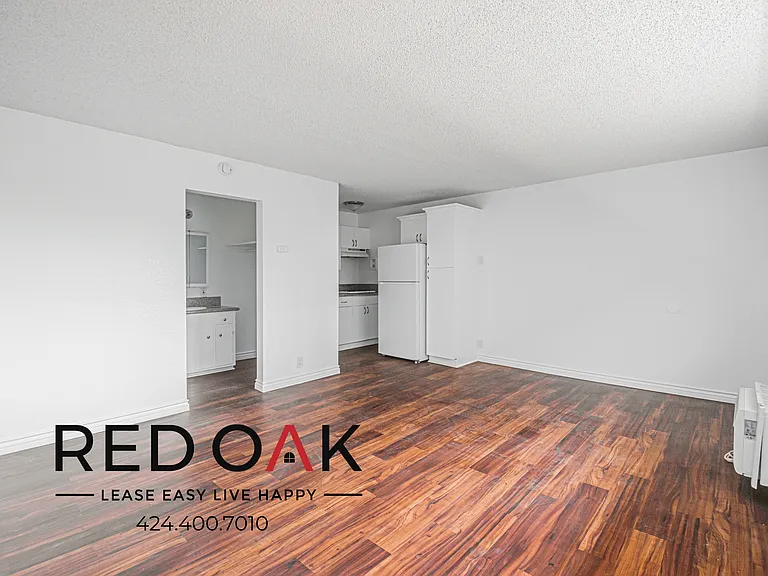 7466 Rosemead Blvd — Photo 5