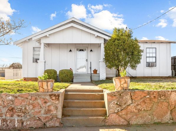 714 Sam Houston St, Sweetwater, TX 79556