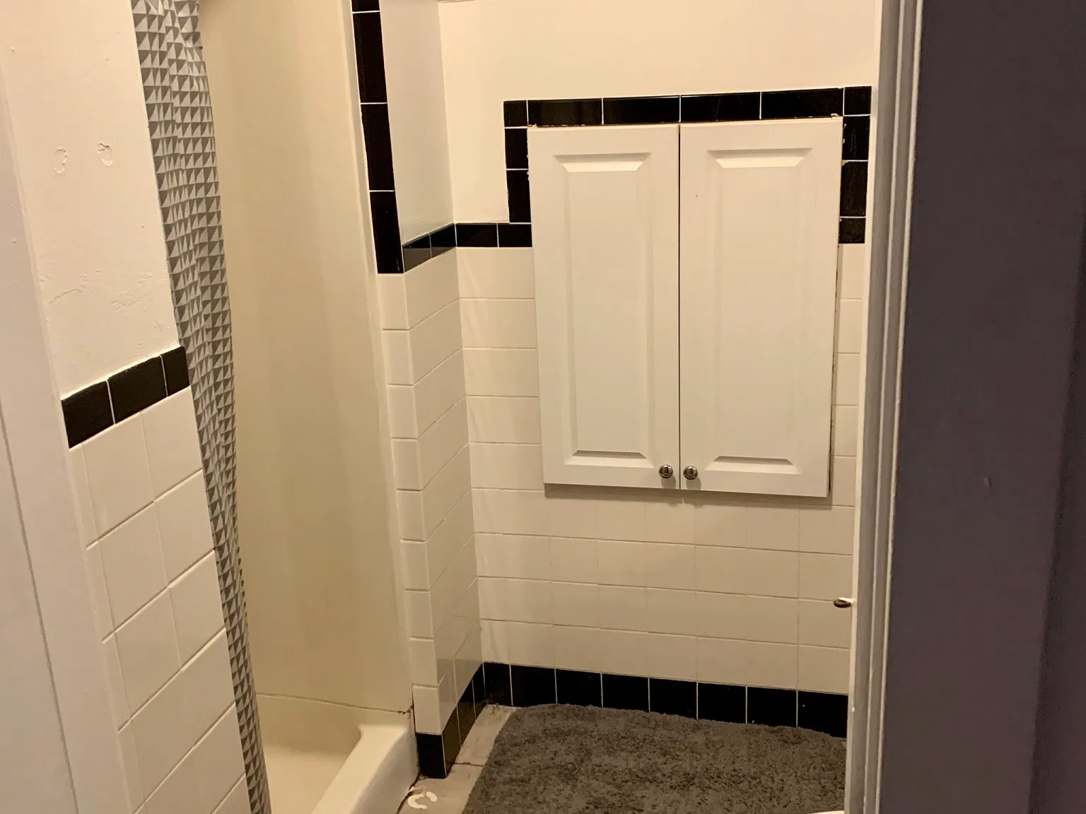 6 bed, 9999 sqft, $6,000 — Photo 2