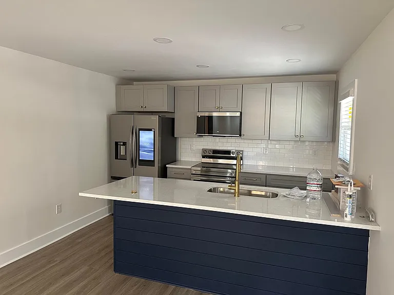 5464 Crown Ave — Photo 10