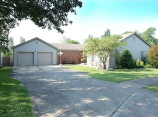 208 Rolling Ridge Way, Simpsonville, KY 40067