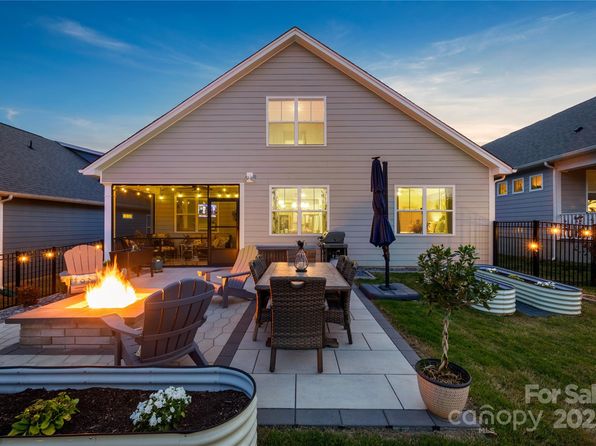 4023 Gozzi Dr, Iron Station, NC 28080