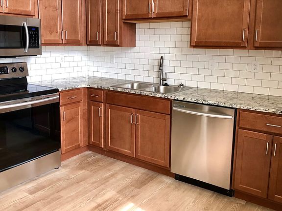 2nd image of 1351 N Hanley Rd #110
