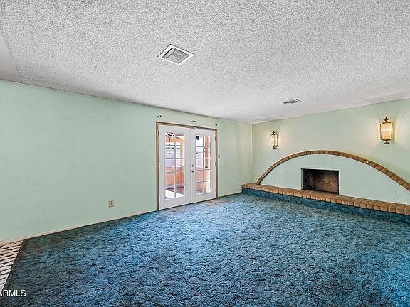 4th image of 8047 W Meadowbrook Avenue