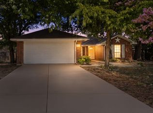 613 N Avenue D, Springtown, TX 76082